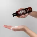 Volume Lab Spülung stärkt das Haar und schützt es vor Alterung.